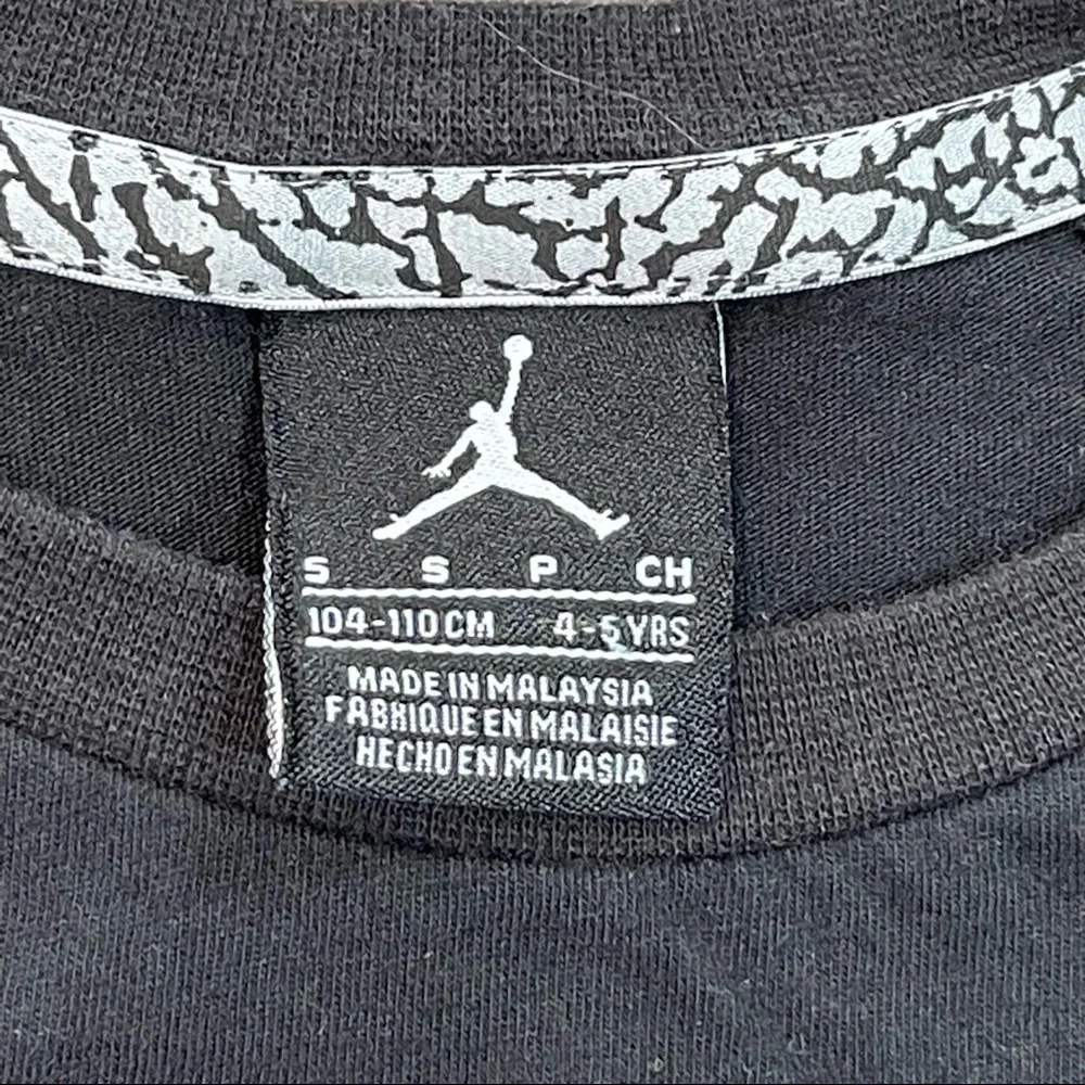 Boys Jordan Jumpman Long Sleeve size 4/5